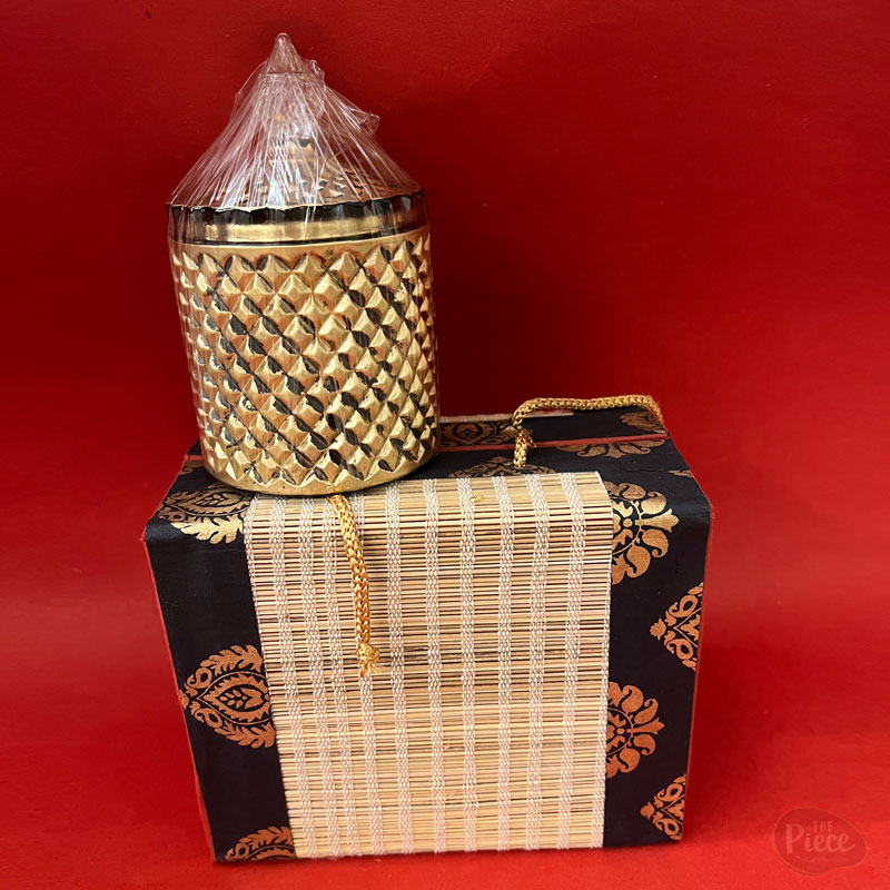Diamond Cut Painted Glass Candy Jar Set – 2 pcs (Gold Finish, Premium Edition) - Image 2