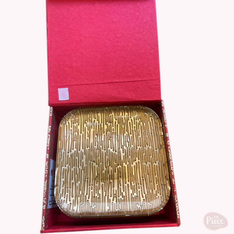 HAND PAINTED GOLD GLASS QUARTER PLATES – SET OF 6 - Image 2